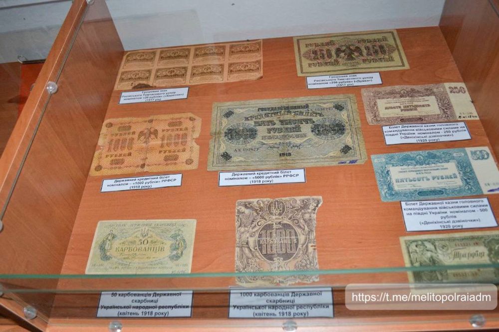 Поздравление работников музея с Международным днем музеев