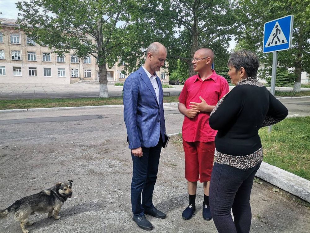 Встреча главы Акимовской ТО Максима Зубарева с учителями Владимировки