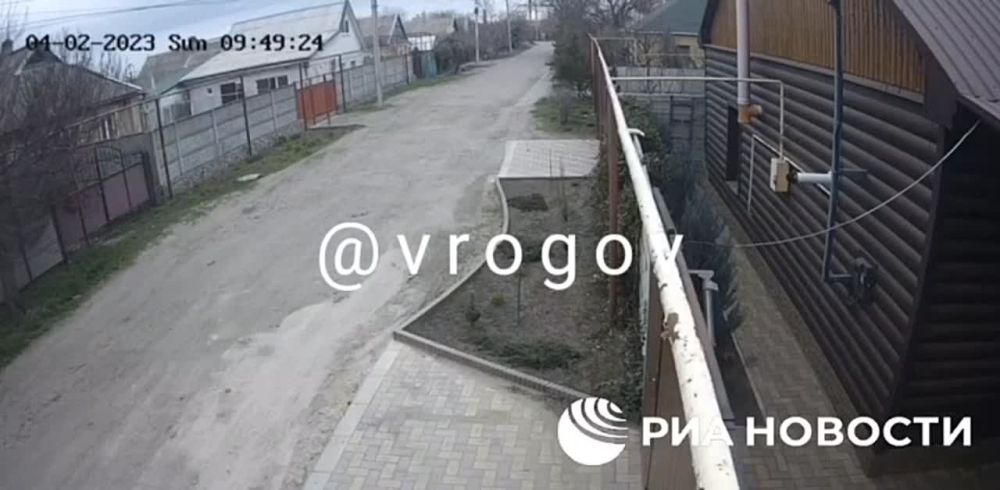  :   -       ,     