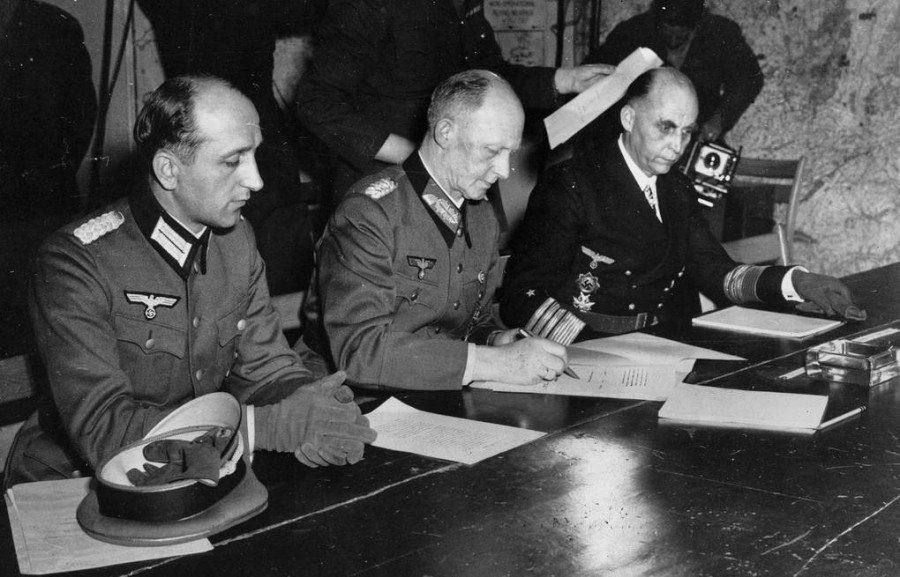 ����������� �������� 7 ��� 1945-�� ��������� ����� � ����� �������������� ����� � ������� ������������