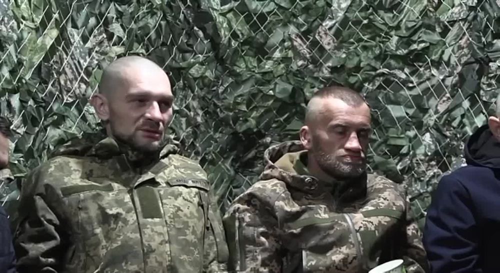 Евгений Балицкий: Каждый день в плен сдаются десятки солдат ВСУ, которых их командование бросает на убой, оставляет в окопах с одним рожком и которые понимают, что их единственный шанс сохранить жизнь – сдаться в плен