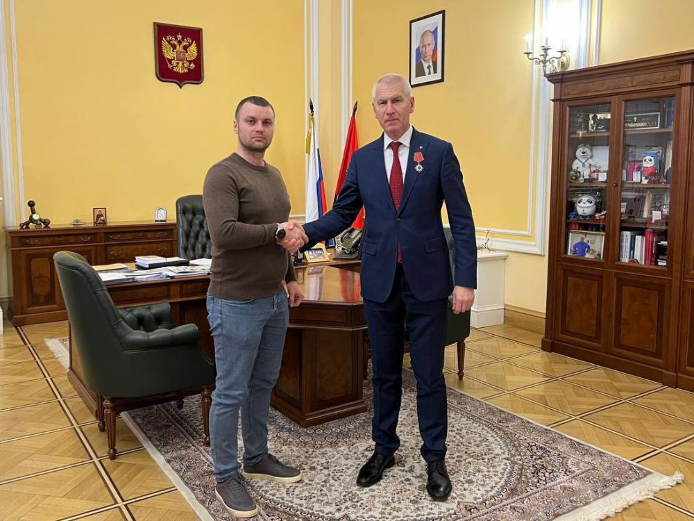 Министр спорта РФ Олег Матыцин получил медаль ордена «За заслуги перед Запорожской областью»
