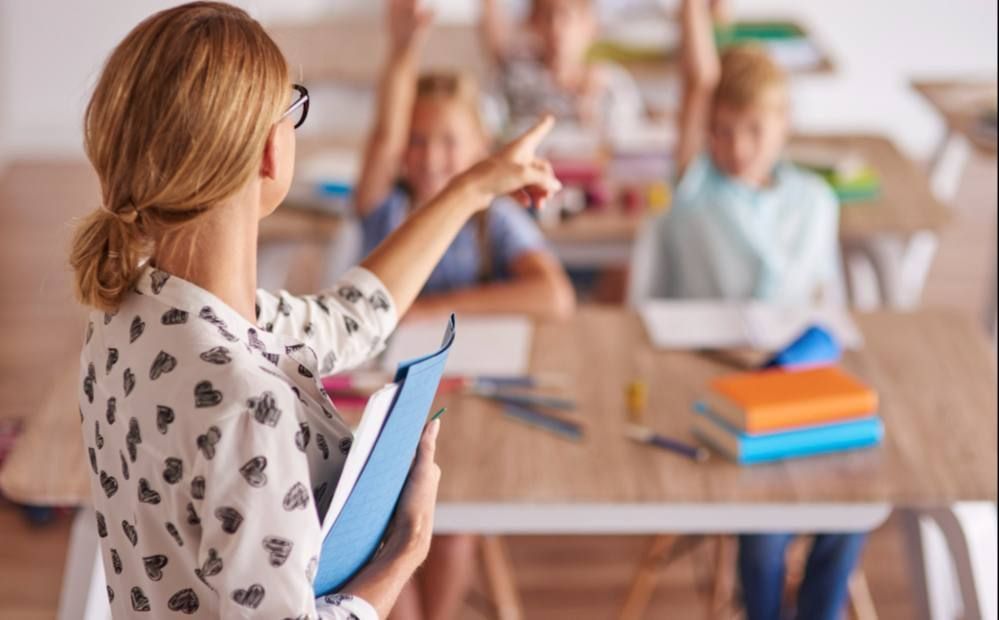 Госдуме предложили обеспечить нуждающихся учителей жильем