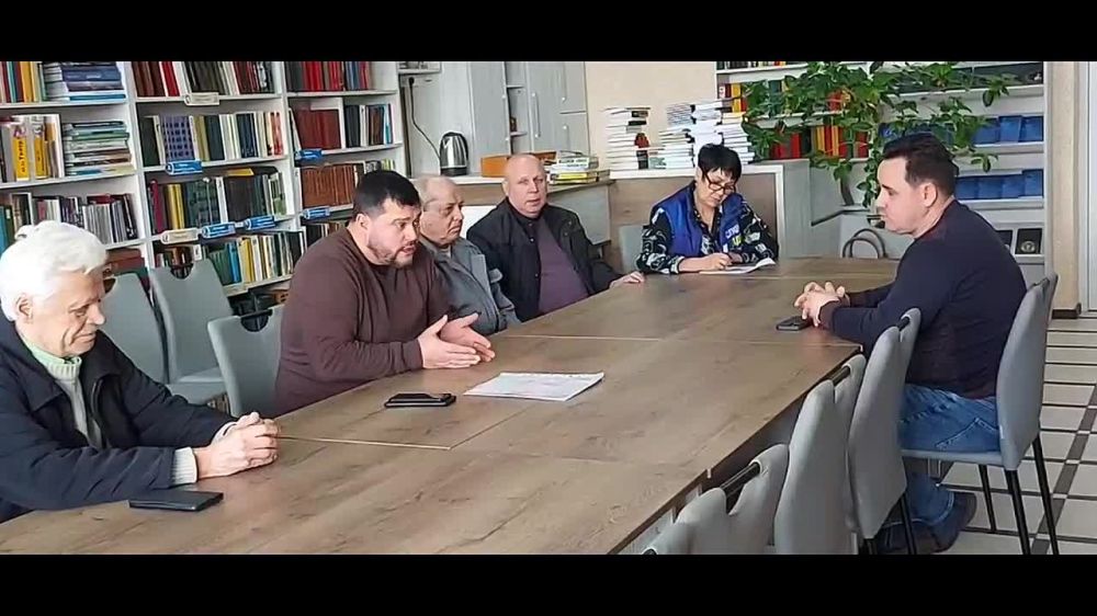 Недавно в офис ЛДПР в Мелитополе обратилась семья из села Семёновка с просьбой помочь с углём, который местный сельсовет не смог им предоставить по их запросу