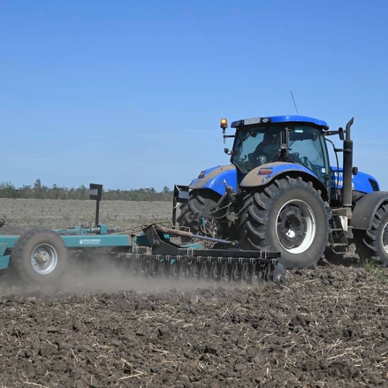 Аграрии Запорожской области готовятся к началу весенней посевной кампании – под яровой сев обрабатываются более 600 тыс га угодий