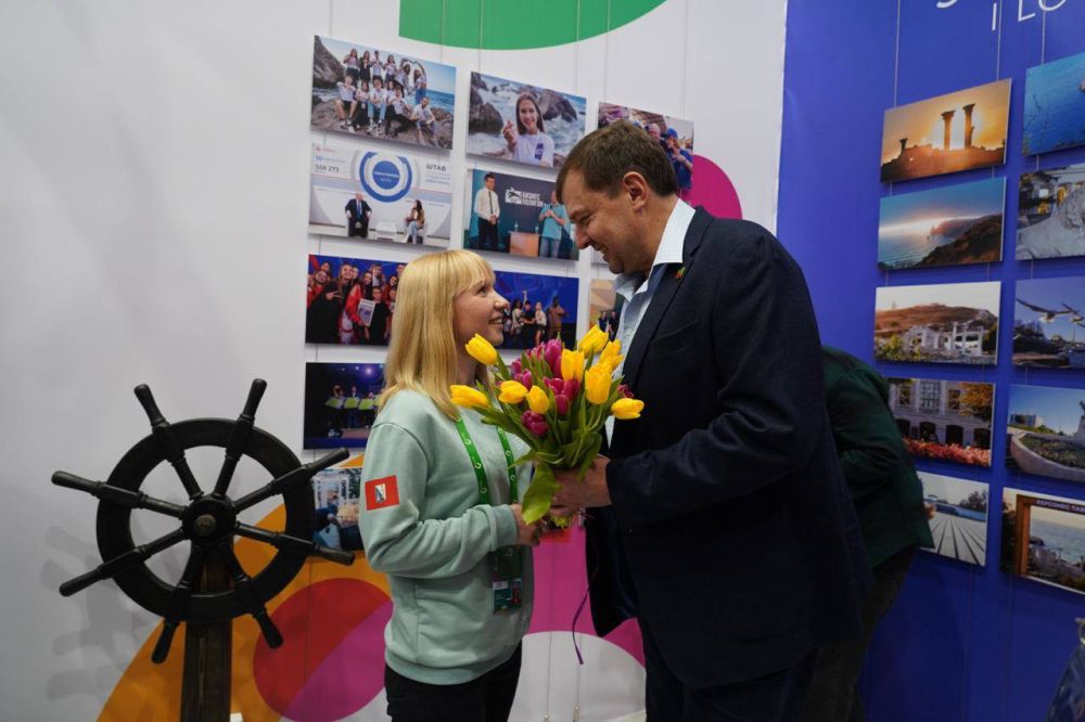 Евгений Балицкий: Сегодня в Запорожской области стартовала прекрасная всероссийская акция «Вам, любимые», в рамках которой...