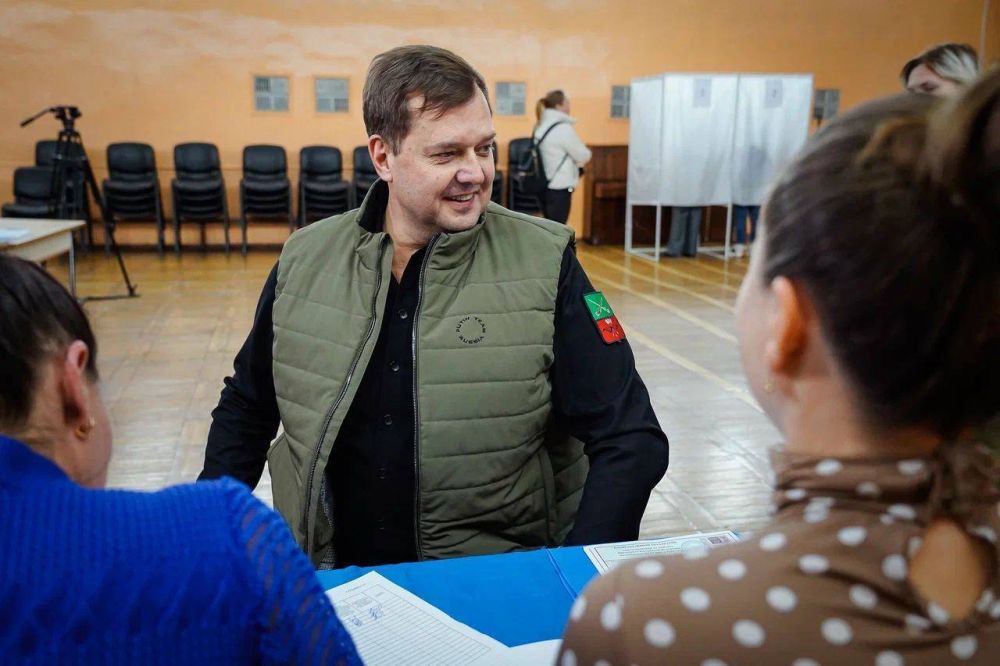 Евгений Балицкий: Сегодня вместе с супругой и Юлией Дмитриевной Чичериной - заслуженной артисткой Российской Федерации...