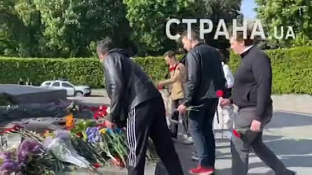 � ����� ������ ����� ����� � ������� ����, �������� �� ����������� ������ ��� ������