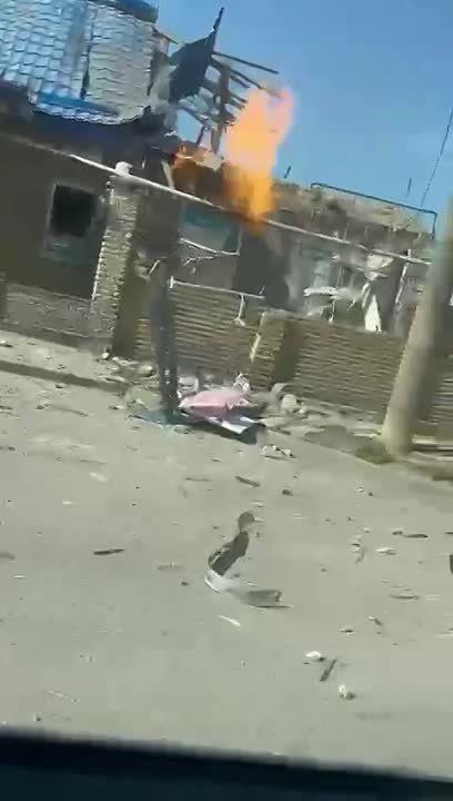 Коммунальщики начали восстанавливать электроснабжение в Васильевке после обстрела со стороны ВСУ