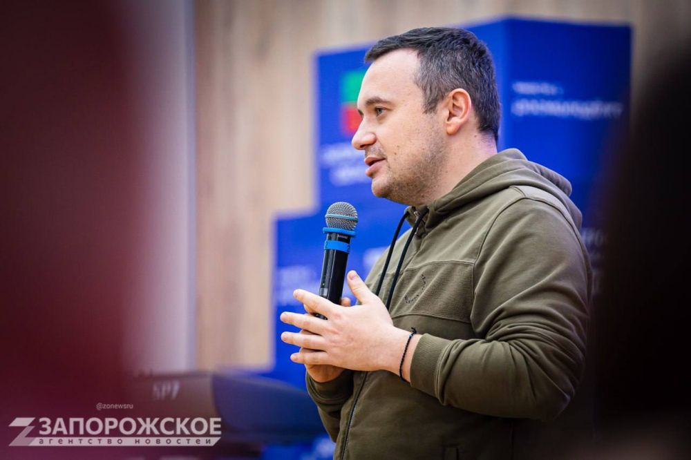 Гехт и Тицкий открыли в Мелитополе новый молодежный центр