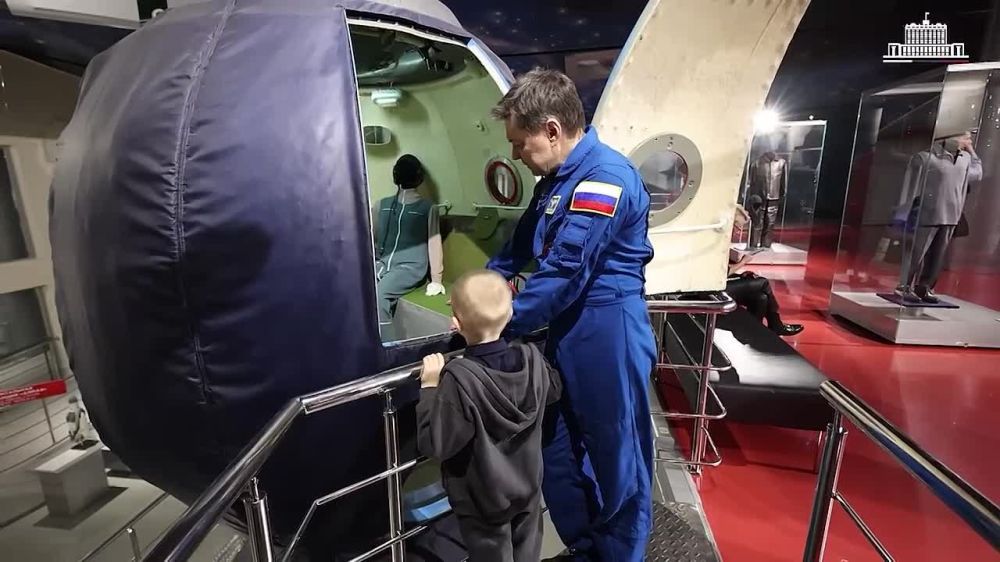 ������� 6-������� ������ �� ����������� ������� � ������� � ����������� �����������