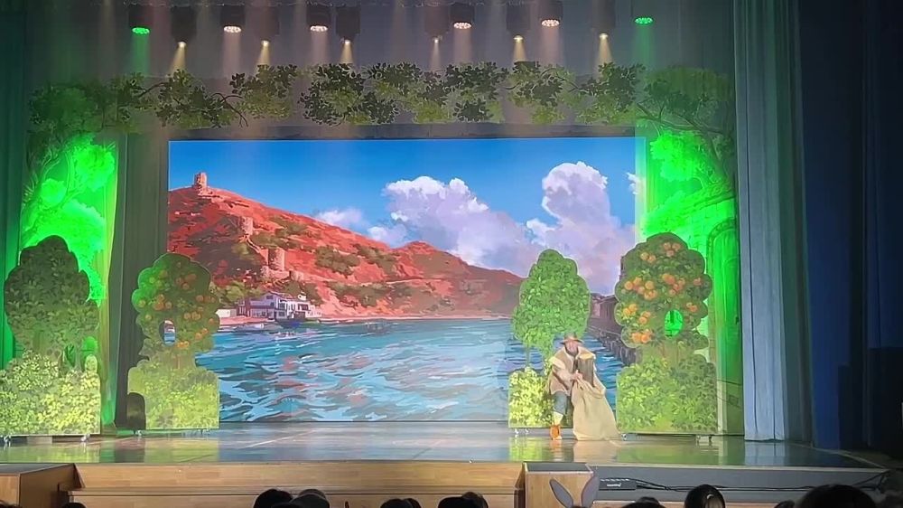 Андрей Сигута: Дети Мелитопольского района побывали на спектакле «Приключения Буратино»