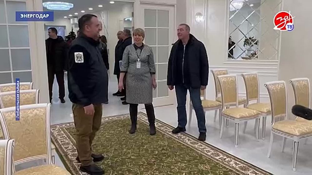 Губернатор Новгородской области посетил Мелитопольскую школу №1