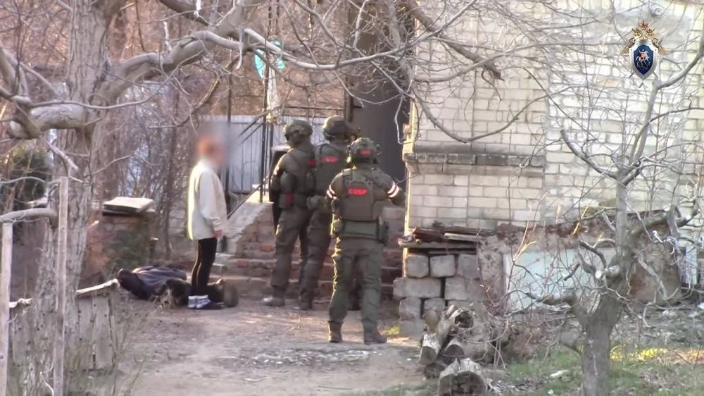 В результате проведенных оперативно-разыскных мероприятий установлено, что житель г. Мелитополя Запорожской области разместил в сети «Интернет» комментарий, содержащий призывы к сбору информации о местах дислокации военной...