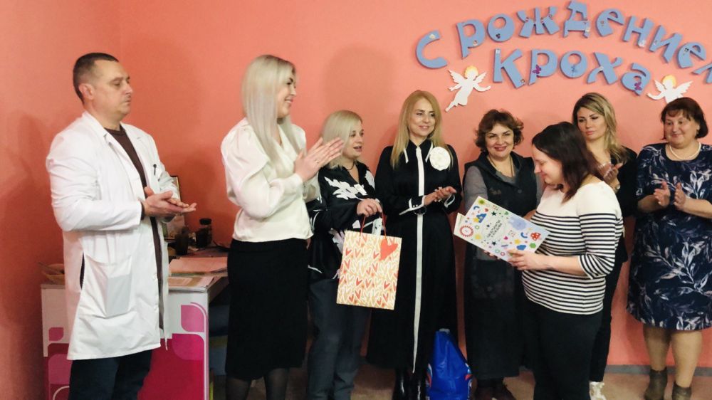 С апреля 2025 года регистрация новорожденных возможна непосредственно в родильном доме г. Бердянска!