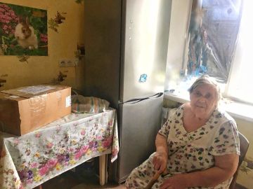 12.05.2025 г. сотрудники ГБУ Комплексный центр социального обслуживания населения МТ и СП ЗО осуществили визит к получателю социальных услуг отделения социального обслуживания на дому граждан пожилого возраста г.Мелитополь