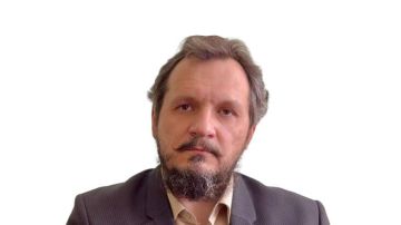 Артем Шарлай о том, кто такие ждуны, почему в Мелитополе стали меньше материться и кто начинает майданы