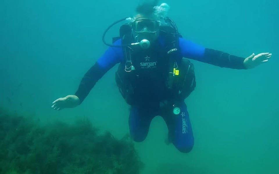 Российский триколор развернули на дне Азовского моря