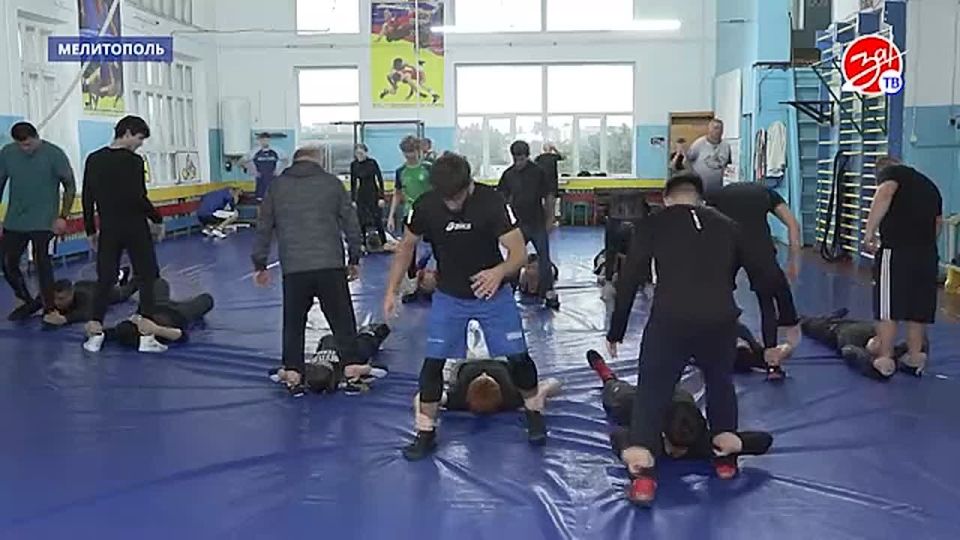 Мелитопольский борец завоевал золото на всероссийских соревнованиях по вольной борьбе в Воронеже