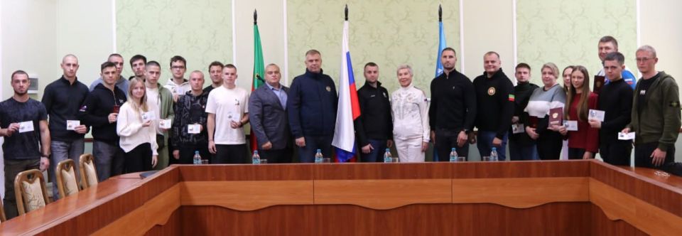 В Азовском государственном педагогическом университете (АГПУ) 13 октября 2025 года состоялась торжественная церемония вручения знаков отличия Всероссийского физкультурно-спортивного комплекса ГТО