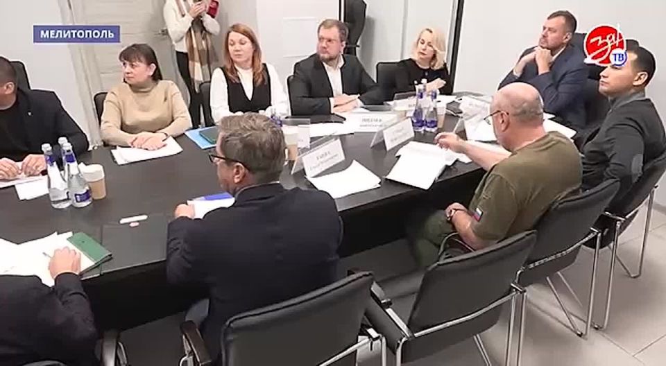 В Мелитополе состоялось совещание с участием Евгения Балицкого и Алмаза Хусаинова