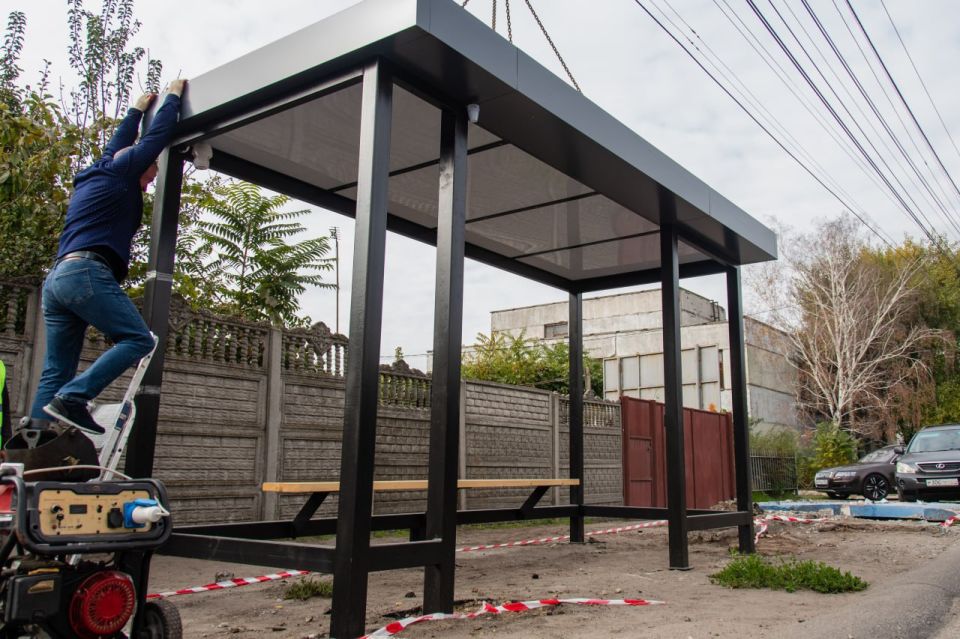 Еще 3 новые "умные остановки" установлены в Мелитополе