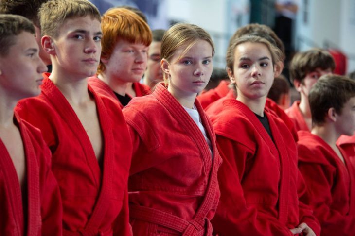 В Симферополе стартовал турнир по самбо памяти Олега Грибенникова