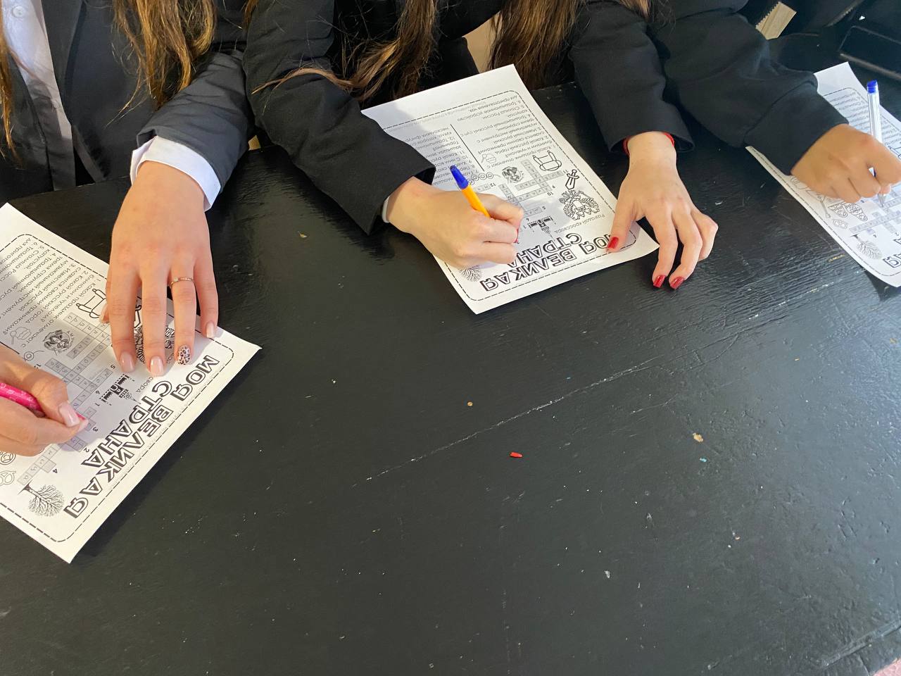 Патриотический кроссворд. В Доме культуры села Новониколаевка состоялось тематическое занятие для детей