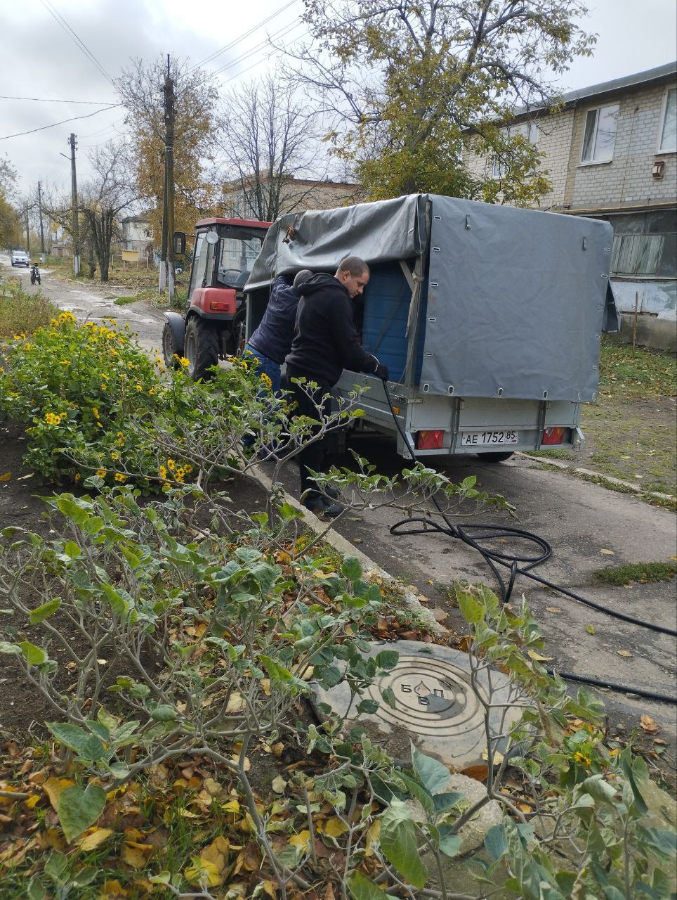 Аварийная бригада. Аварийная бригада МБУ «Жилсервис» провела работы по устранению засора канализационной сети в поселке Фруктовое по улице Молодёжная, дом № 15. Напоминаем жителям: соблюдение правил пользования канализацией...
