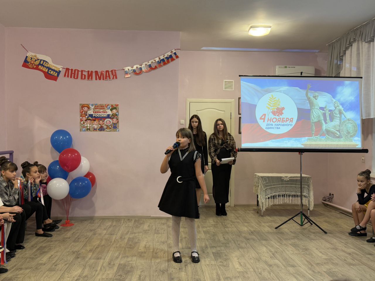 В Мелитополе прошел тематический концерт «Мы разные, но мы едины!»