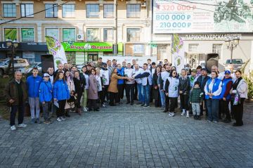 В Мелитополе состоялась эколого-патриотическая акция по высадке деревьев в память о каждом погибшем в годы Великой Отечественной войны