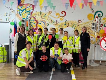 «Лаборатория безопасности» в гостях у Новоданиловской школы!