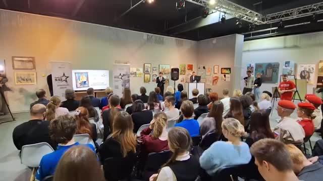 В Мелитополе открыли выставку "Искусство и мир: великая победа жизни"