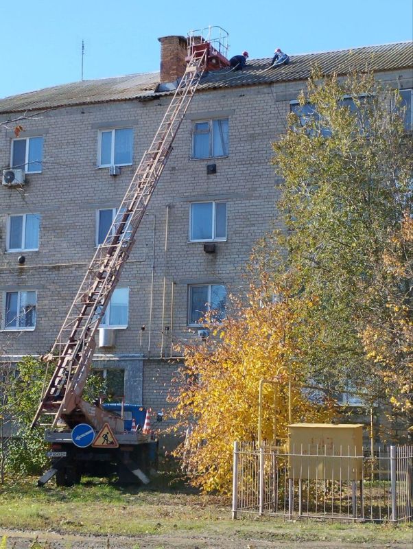 Севастопольская аварийная бригада помогает восстановить инфраструктуру в сёлах Мелитопольского муниципального округа