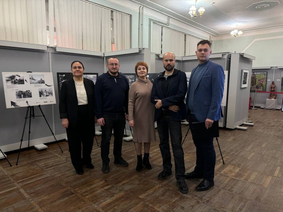 Фотодокументальная выставка «Отражение: 1941–1945» в Мелитопольском городском краеведческом музее