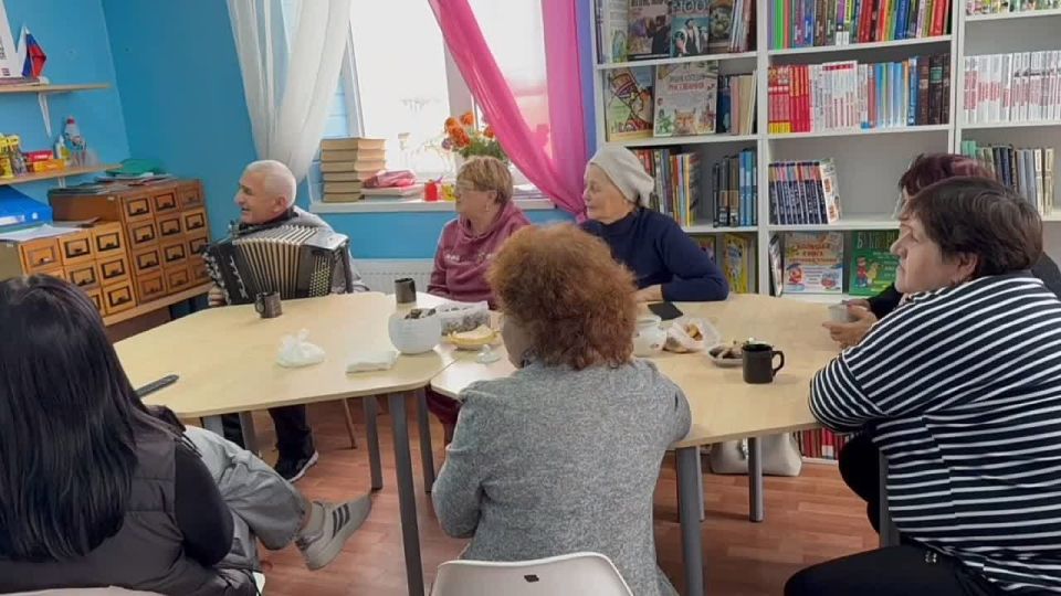 Активное долголетие. В селе Новобогдановка в Доме культуры прошёл «Частушечный день» в рамках проекта «Активное долголетие»