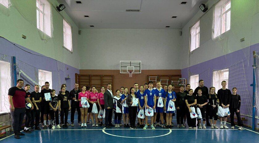 В Новобогдановской школе прошли соревнования по волейболу