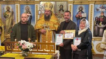 Прихожане мелитопольского храма получили благодарственные письма от военных