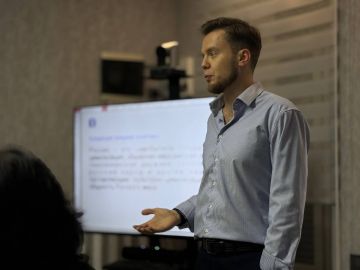 Просветительский маршрут для служащих Запорожской области: Проект «Знание. Государство»