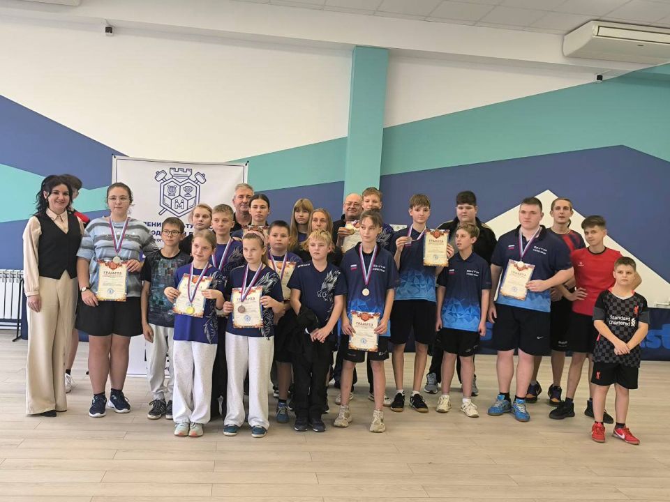 Открытое первенство по настольному теннису в Мелитополе: яркая игра и новые имена!