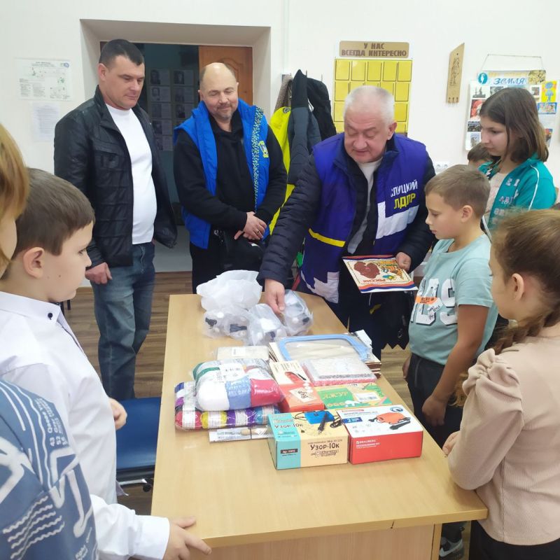 ЛДПР в Приморском районе поддержала детскую студию творчества «Калейдоскоп»