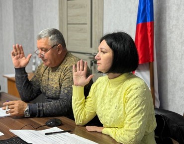 В Мелитопольском окружном Совете депутатов первого созыва состоялось очередное заседание