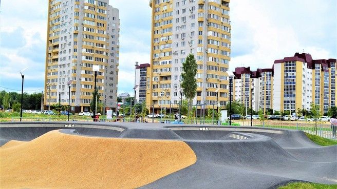 Марат Хуснуллин: Порядка 80 тыс. общественных и дворовых территорий благоустроили в России с 2019 года