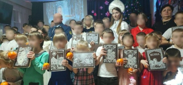 В День святителя Николая Чудотворца сотрудники УФСИН России по Запорожской области проявили доброту и заботу, подарив радость детям