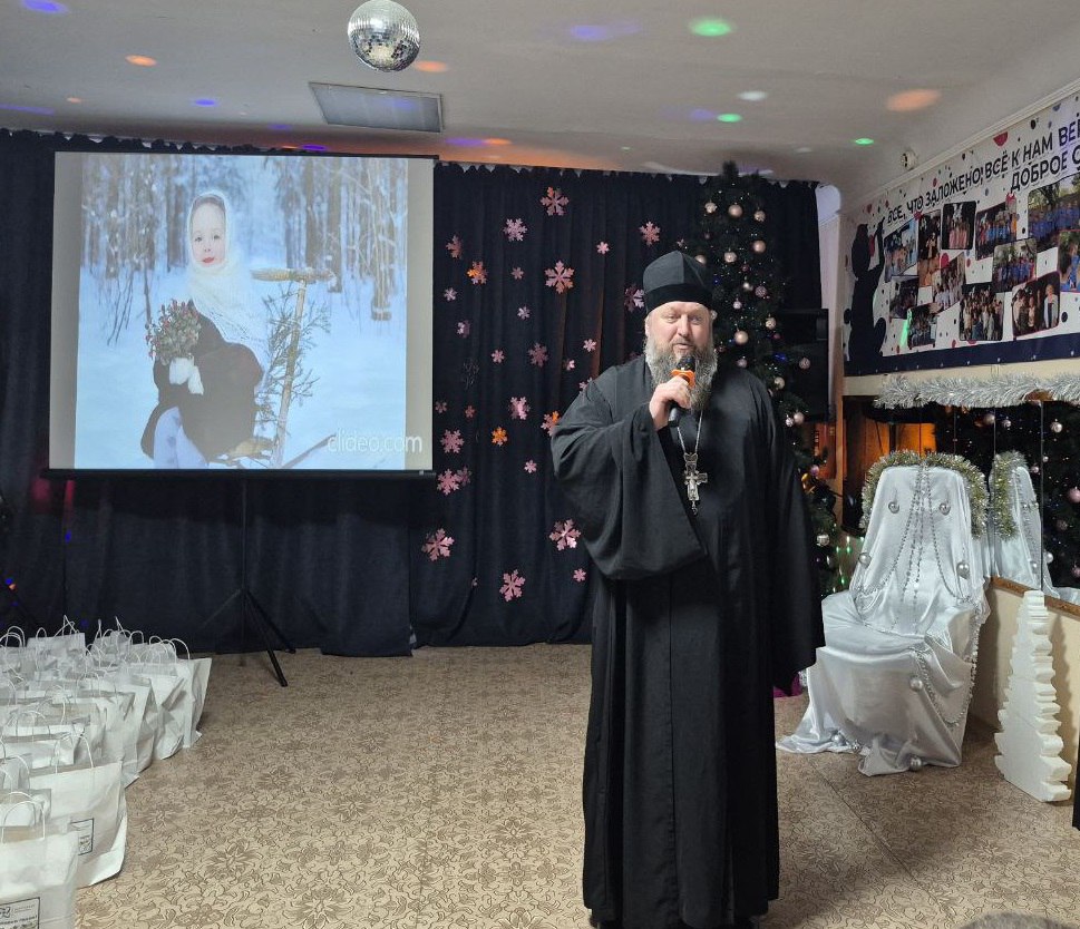 Судьи региона поздравили детей Мелитополя с Днем Святого Николая