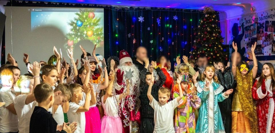 Полицейский Дед Мороз: праздничные чудеса от сотрудников правопорядка!