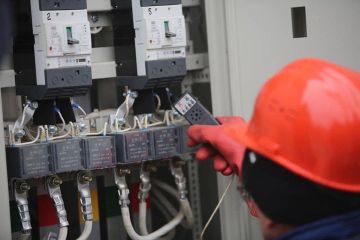 В Запорожской области восстановили электроснабжение после ночных аварий