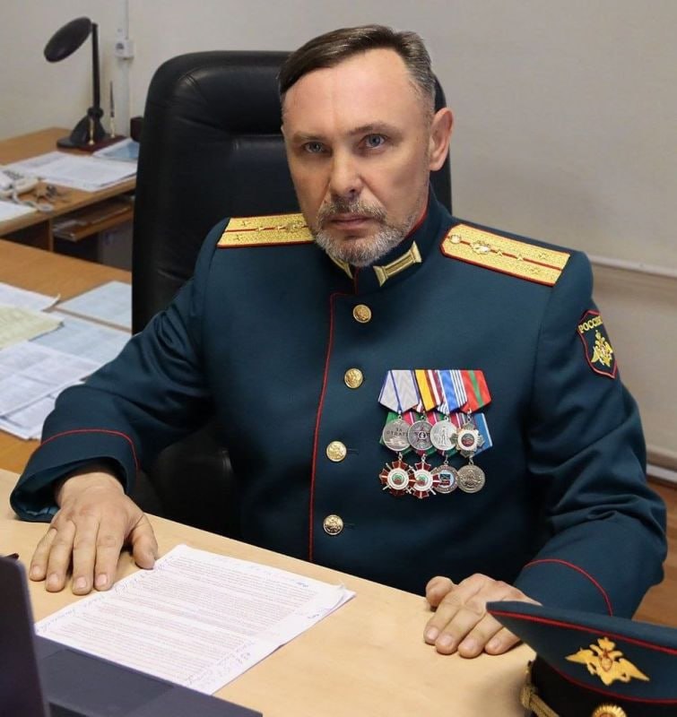 Сергей Золотарёв: Сегодня свой день рождения отмечает депутат Законодательного Собрания Запорожской области, директор Мелитопольского краеведческого музея, руководитель историко-патриотического общества «Победитель» Евгений...