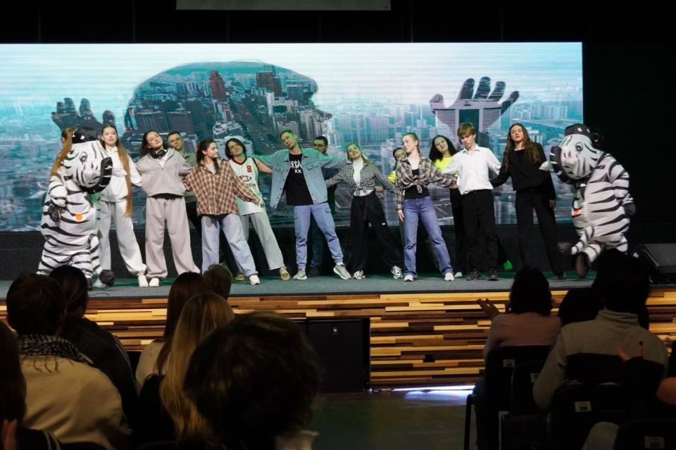 В Министерстве культуры ЗО состоялся спектакль ко Дню артиста