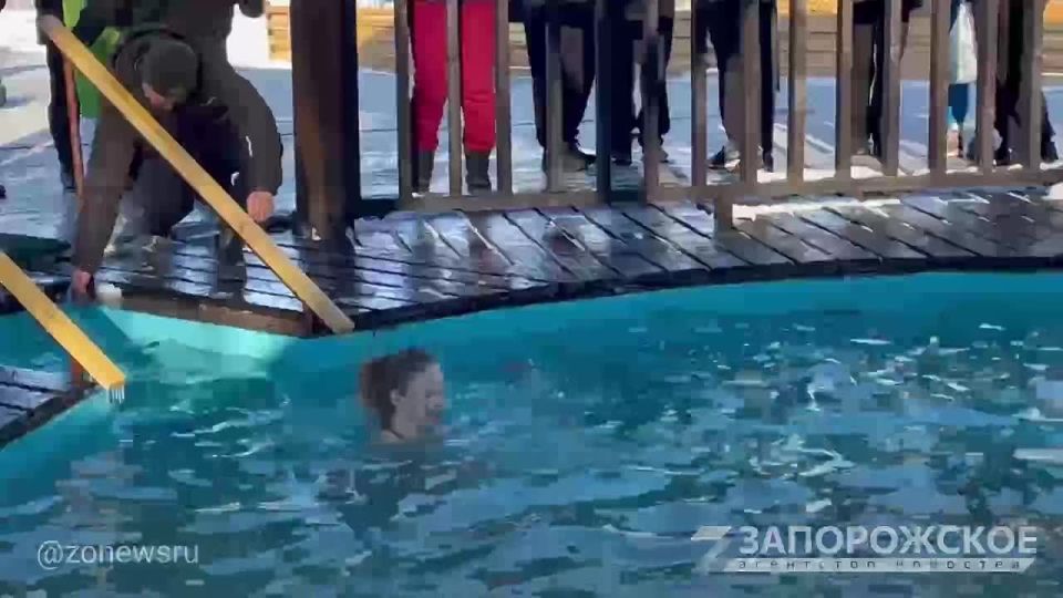 Верующие окунулись в святых источниках села Терпение Мелитопольского района